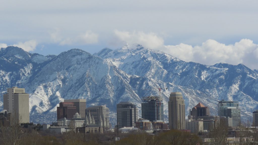 UTAH RATES # 1 IN CURRENT U.S. POPULATION GROWTH